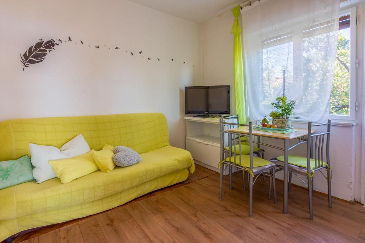 Apartments Marmar Crikvenica Buitenkant foto